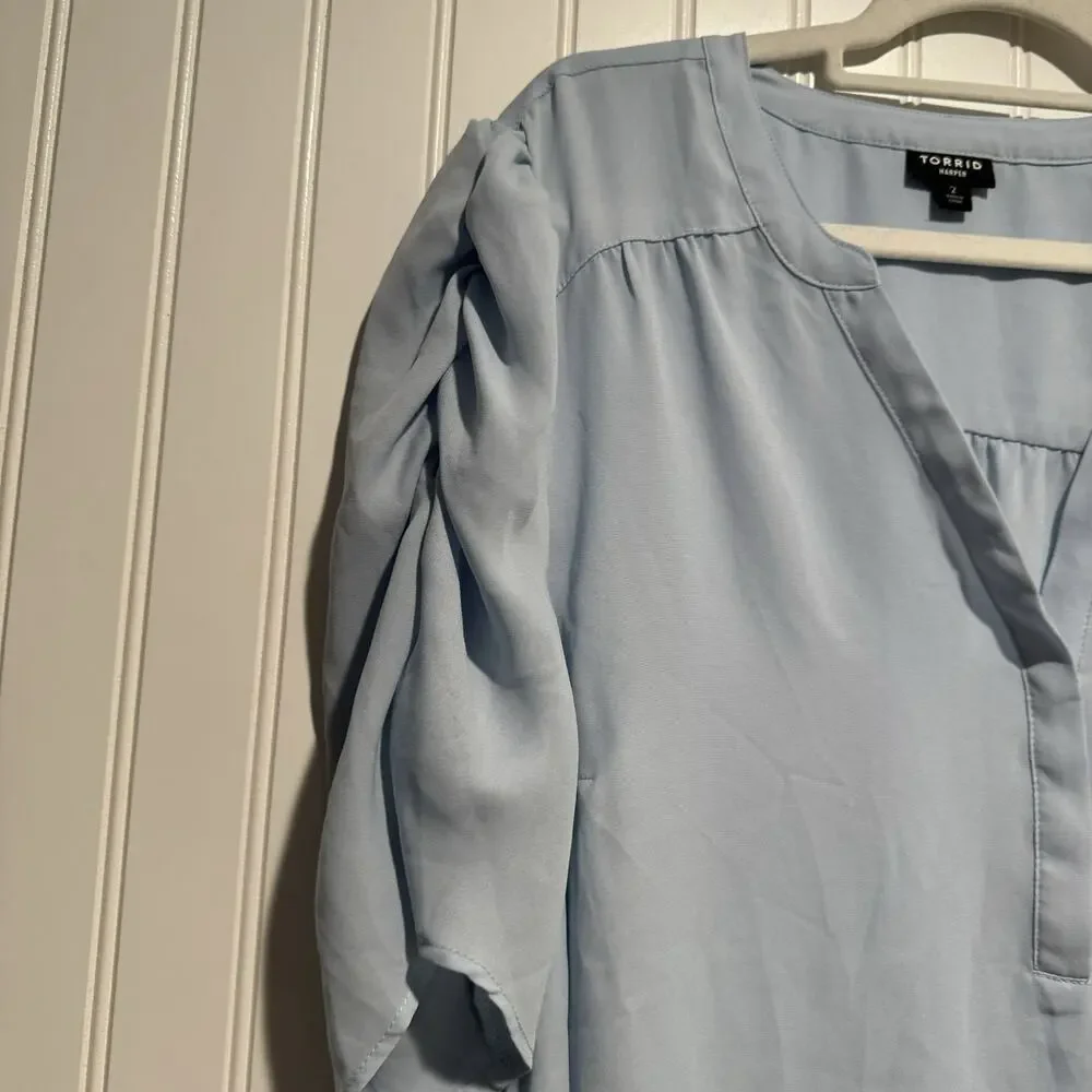 Torrid Harper Georgette Ruched Short Sleeve Blouse Light Blue Plus Size 2X